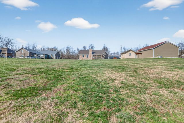 667 Northup Rd, Portland, TN 37148