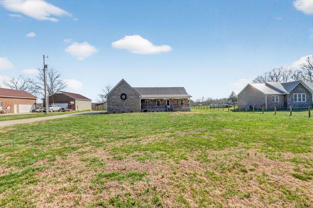 667 Northup Rd, Portland, TN 37148