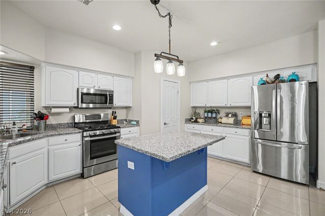 4904 Sunbrite Avenue, Las Vegas, NV 89130