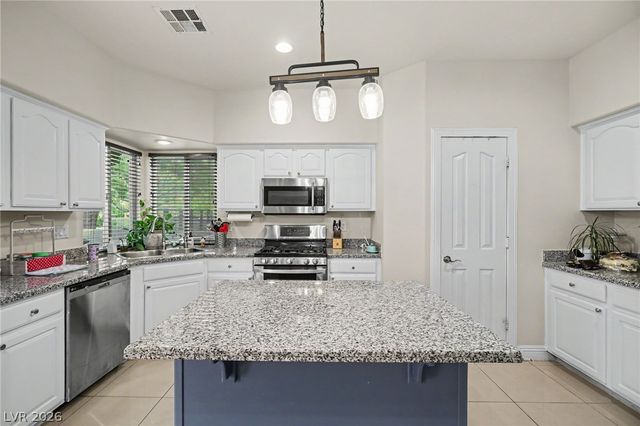 4904 Sunbrite Avenue, Las Vegas, NV 89130