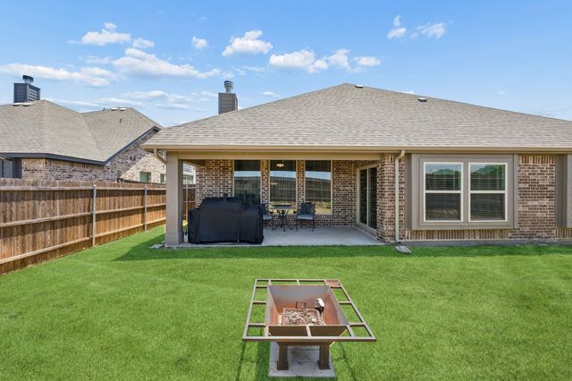 1005 Longbow Lane, Crowley, TX 76036