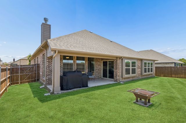 1005 Longbow Lane, Crowley, TX 76036