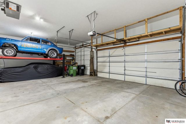 8108 S 155th Avenue, Omaha, NE 68138