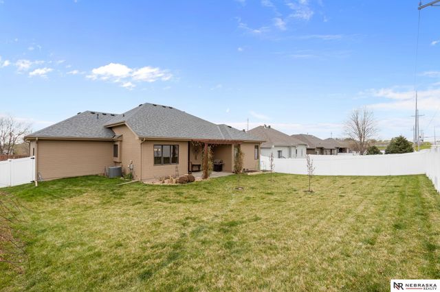 8108 S 155th Avenue, Omaha, NE 68138