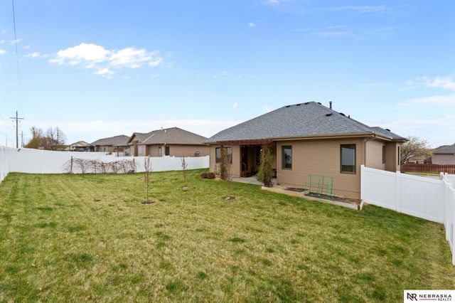 8108 S 155th Avenue, Omaha, NE 68138