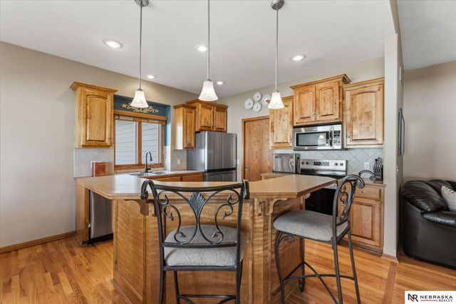 8108 S 155th Avenue, Omaha, NE 68138