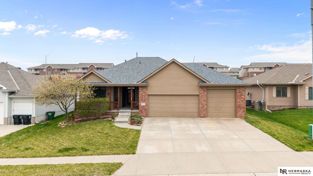 8108 S 155th Avenue, Omaha, NE 68138