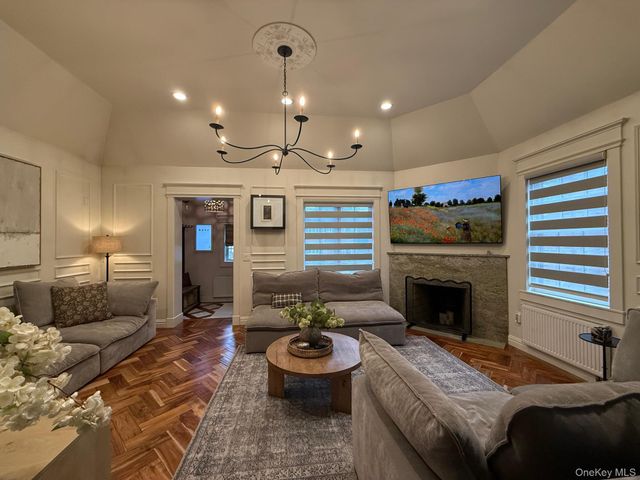 1821 Tenbroeck Avenue, Bronx, NY 10461
