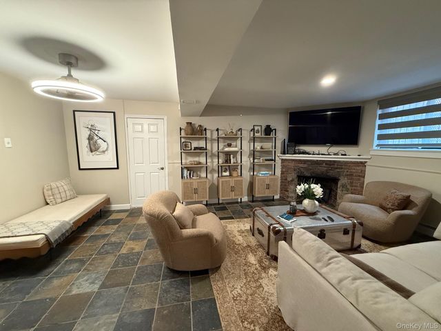 1821 Tenbroeck Avenue, Bronx, NY 10461
