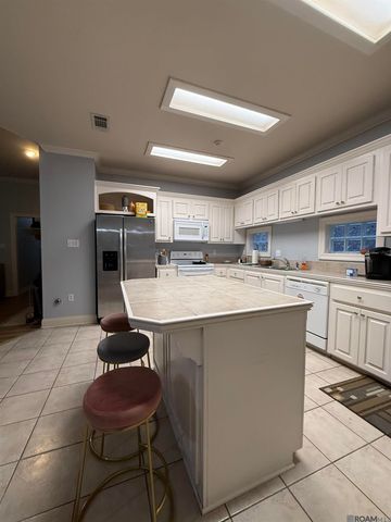 5545 Ducros Dr, Baton Rouge, LA 70820
