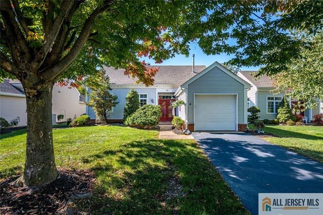 64 Winthrop Road, Monroe, NJ 08831