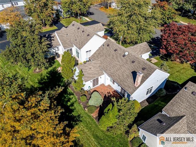64 Winthrop Road, Monroe, NJ 08831