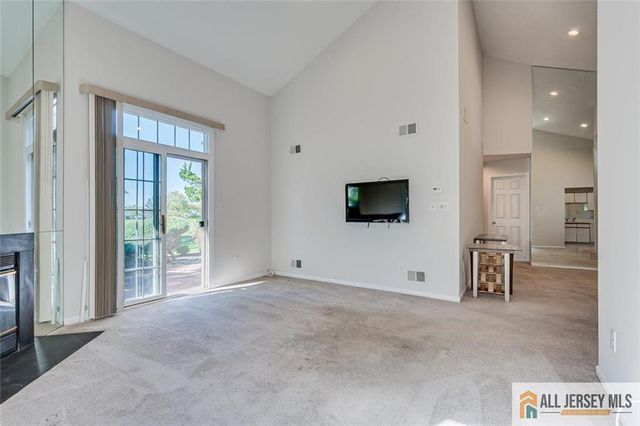 64 Winthrop Road, Monroe, NJ 08831