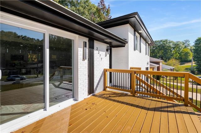 2377 Fontaine Circle, Decatur, GA 30032