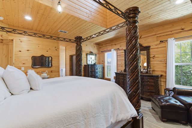 118 W Heath Street, Hico, TX 76457