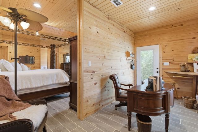 118 W Heath Street, Hico, TX 76457