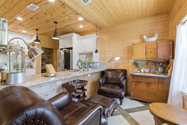 118 W Heath Street, Hico, TX 76457