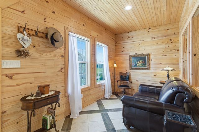 118 W Heath Street, Hico, TX 76457