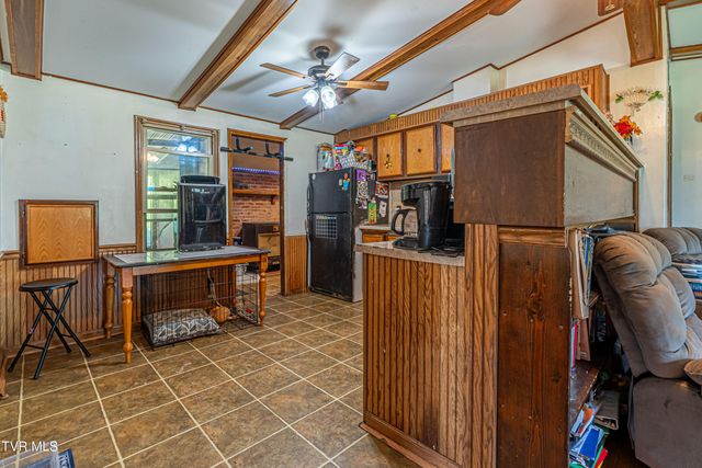 4432 Walker Mountain Road, Bristol, VA 24202