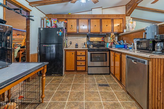 4432 Walker Mountain Road, Bristol, VA 24202