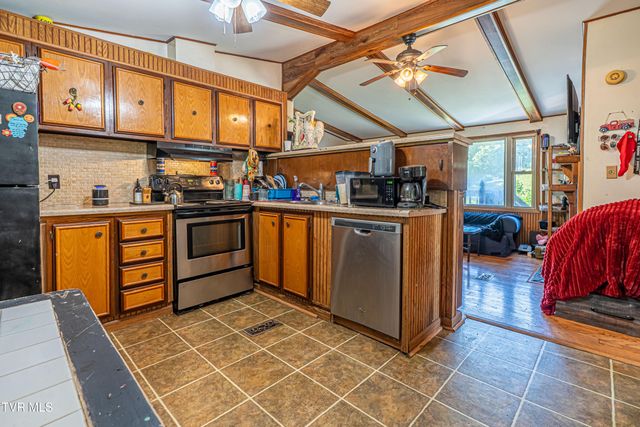 4432 Walker Mountain Road, Bristol, VA 24202