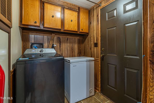 4432 Walker Mountain Road, Bristol, VA 24202