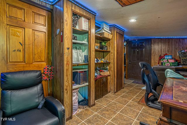 4432 Walker Mountain Road, Bristol, VA 24202