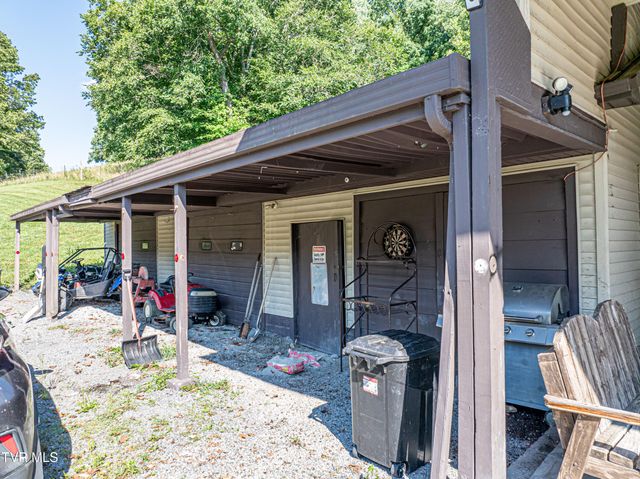 4432 Walker Mountain Road, Bristol, VA 24202