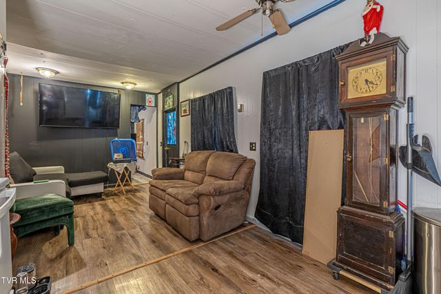 4432 Walker Mountain Road, Bristol, VA 24202
