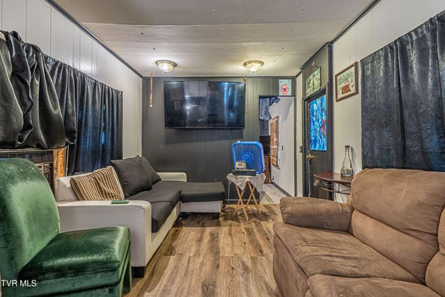 4432 Walker Mountain Road, Bristol, VA 24202
