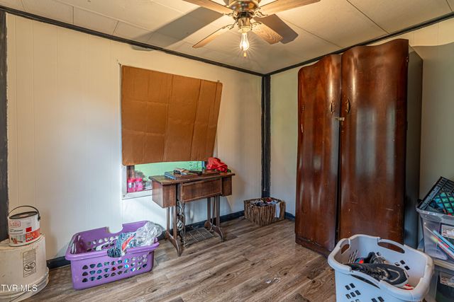 4432 Walker Mountain Road, Bristol, VA 24202