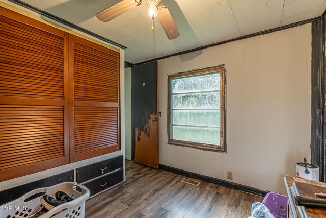 4432 Walker Mountain Road, Bristol, VA 24202