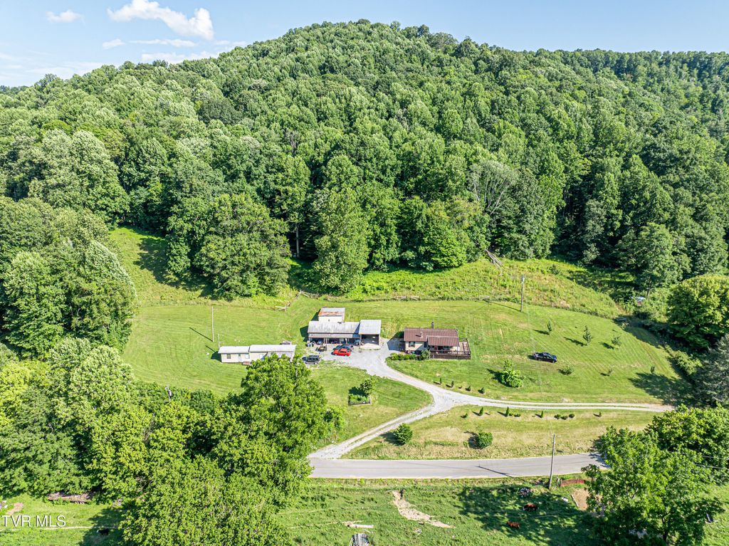 4432 Walker Mountain Road, Bristol, VA 24202