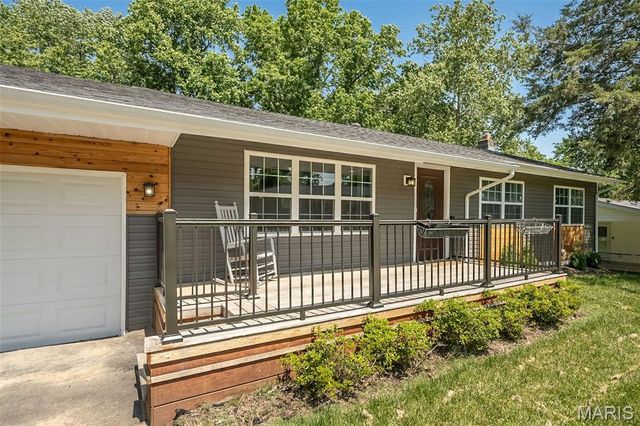 935 Loretta Drive, Arnold, MO 63010