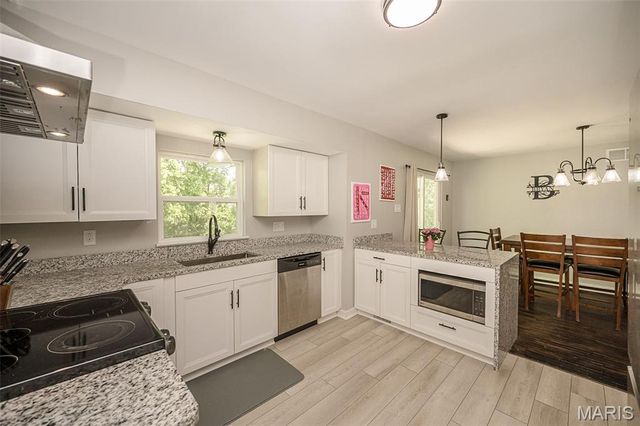 935 Loretta Drive, Arnold, MO 63010