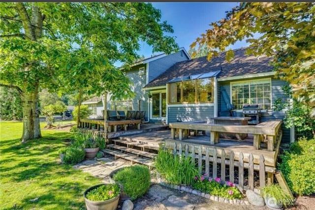 20611 SE 135th Street, Issaquah, WA 98027