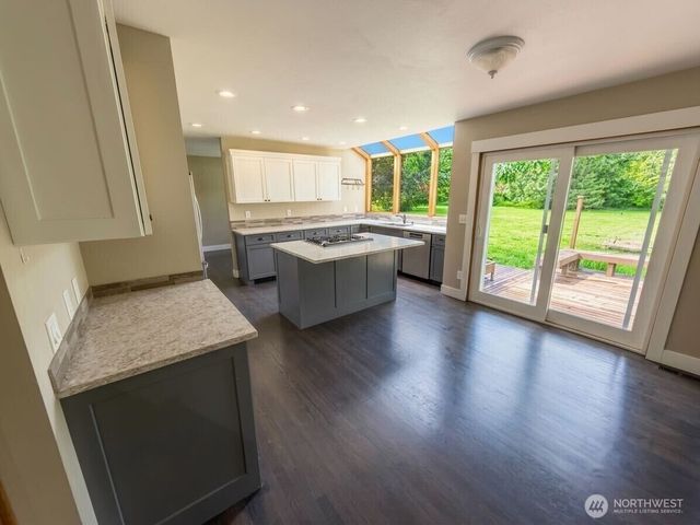 20611 SE 135th Street, Issaquah, WA 98027