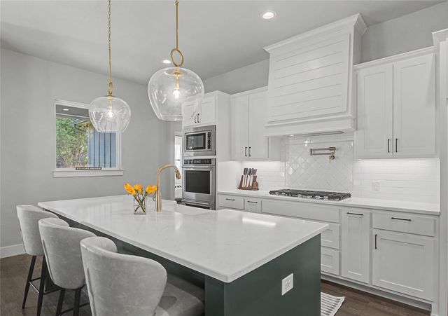 301 Sharla Smelley Road, Weatherford, TX 76088