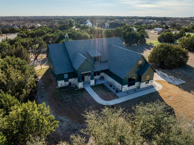 301 Sharla Smelley Road, Weatherford, TX 76088