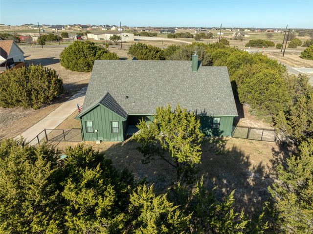 301 Sharla Smelley Road, Weatherford, TX 76088