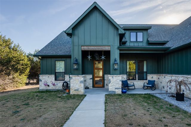 301 Sharla Smelley Road, Weatherford, TX 76088