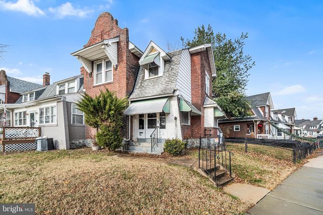 12 PLAZA ST, Marcus Hook, PA 19061