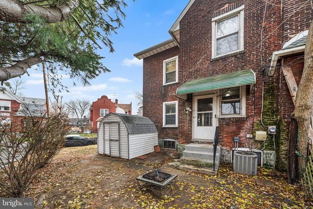 12 PLAZA ST, Marcus Hook, PA 19061