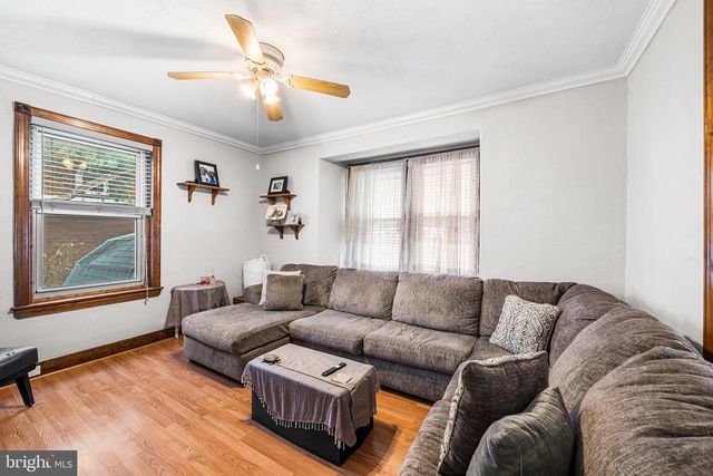 12 PLAZA ST, Marcus Hook, PA 19061