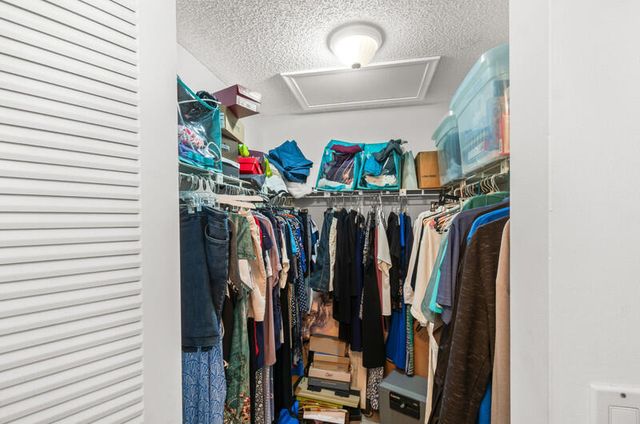 6016 Sunberry Circle, Boynton Beach, FL 33437