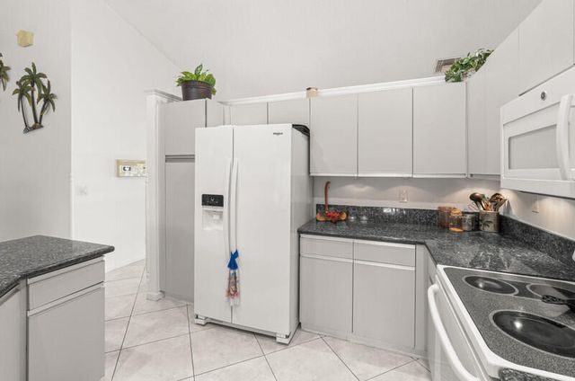 6016 Sunberry Circle, Boynton Beach, FL 33437