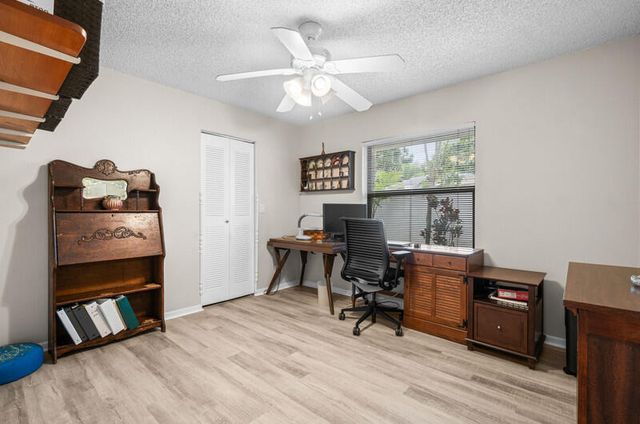 6016 Sunberry Circle, Boynton Beach, FL 33437