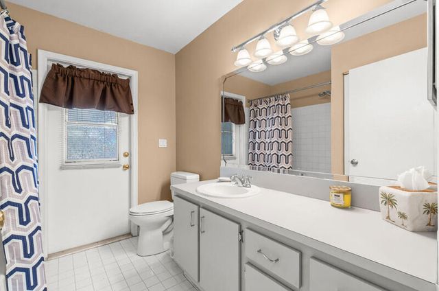 6016 Sunberry Circle, Boynton Beach, FL 33437