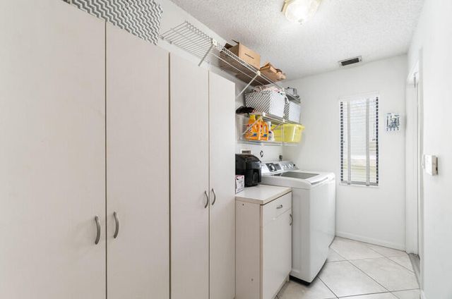 6016 Sunberry Circle, Boynton Beach, FL 33437