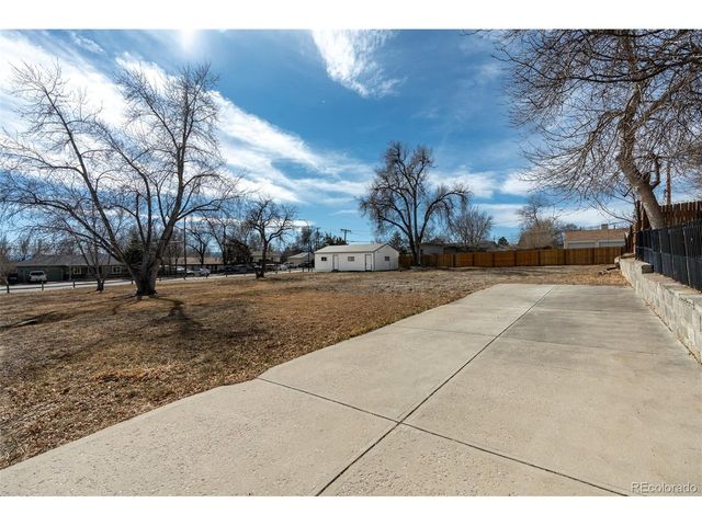 8005 Julian St, Westminster, CO 80031